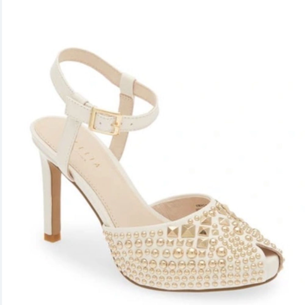 NWOT Cecelia New York Birdie Stud Sandal In
Alabaster